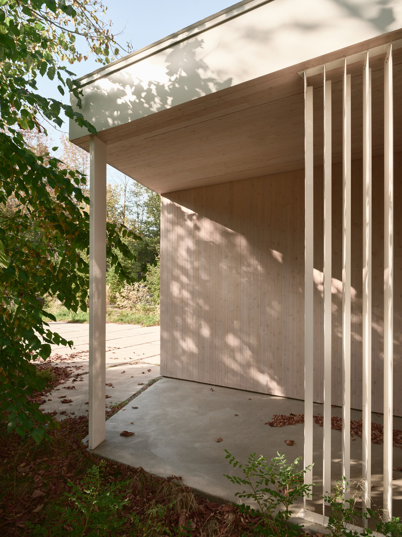 Dossier de presse | 5621-03 - Communiqué de presse | Maison Versant clair - Muuk Architecture - Architecture résidentielle - Crédit photo : Phil Bernard