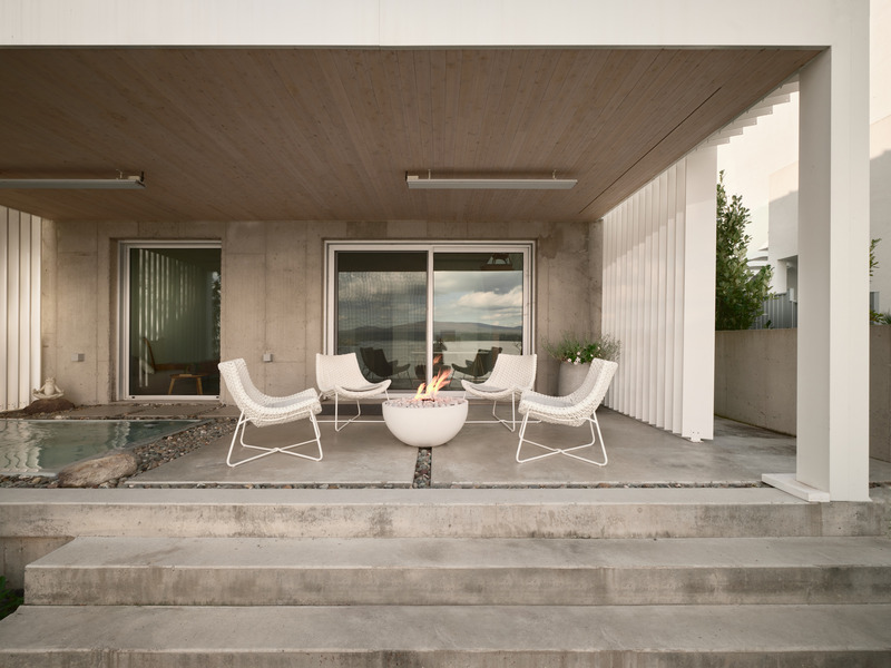 Dossier de presse | 5621-03 - Communiqué de presse | Maison Versant clair - Muuk Architecture - Architecture résidentielle - Crédit photo : Phil Bernard