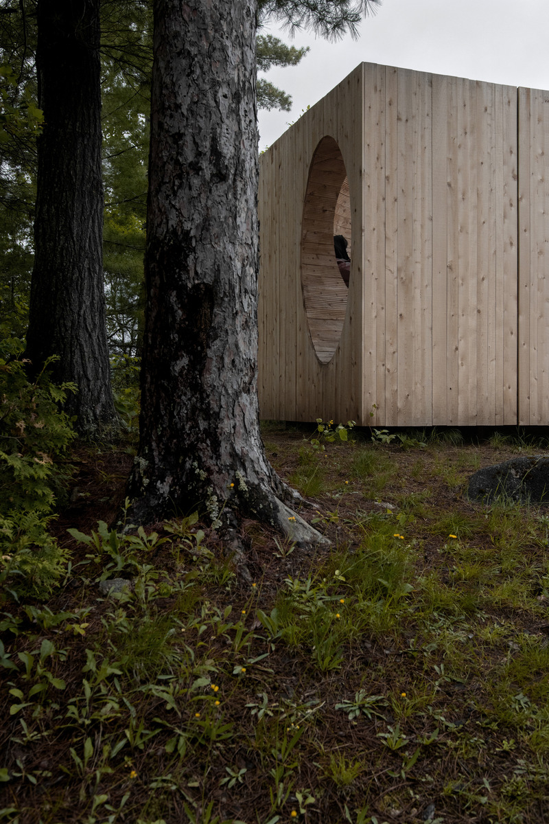 Press kit | 5671-01 - Press release | 'Faire le vide' at Poisson Blanc Regional Park - Luca Fortin + Atelier mock/up - Art - Photo credit: Maryse Béland