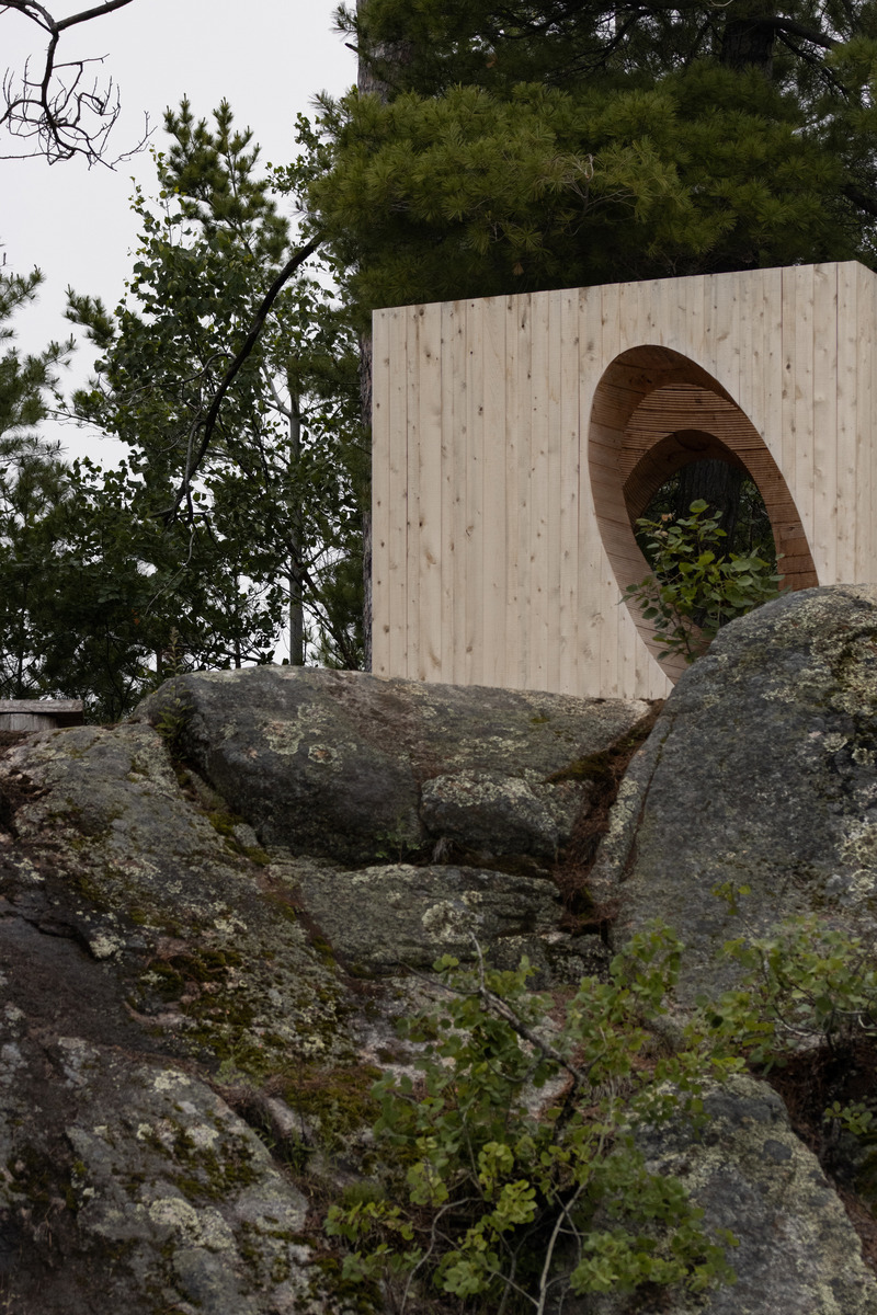 Press kit | 5671-01 - Press release | 'Faire le vide' at Poisson Blanc Regional Park - Luca Fortin + Atelier mock/up - Art - Photo credit: Maryse Béland