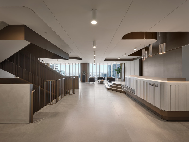 Dossier de presse | 721-16 - Communiqué de presse | L’évolution stratégique des bureaux de Davies Ward Phillips & Vineberg - Chevalier Morales - Design d’intérieur commercial - Crédit photo : Maxime Brouillet