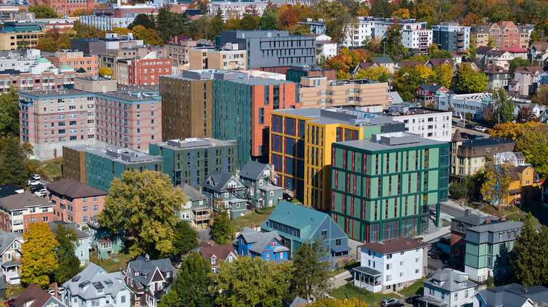 Press kit | 2353-08 - Press release | Catherine Commons - ikon.5 architects - Residential Architecture - Photo credit: Brad Feinknopf
