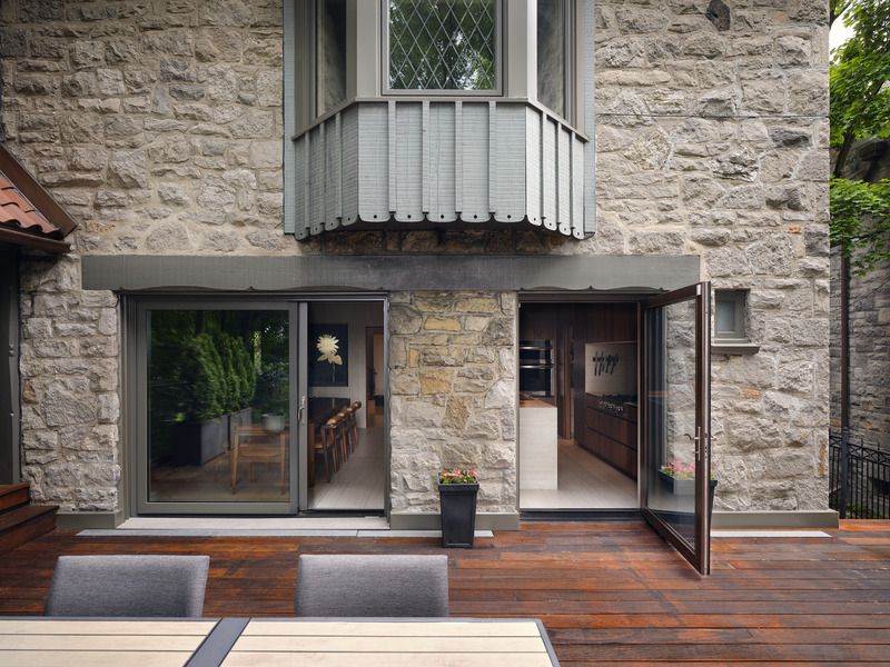 Press kit | 3213-03 - Press release | Maplewood Residence - Salem Architecture - Residential Interior Design - Outdoor space - Photo credit: Phil Bernard