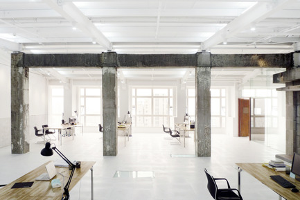 Press kit | 809-05 - Press release | Azure announces the finalists of the second annual AZ Awards - Azure Magazine - Competition - Firm:&nbsp;LYCS Architecture<br>Project:&nbsp;LYCS Architecture Office&nbsp;