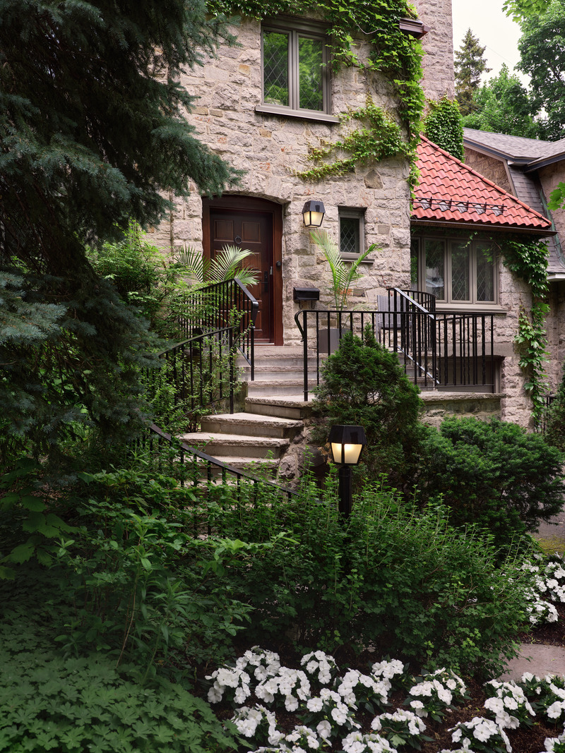 Press kit | 3213-03 - Press release | Maplewood Residence - Salem Architecture - Residential Interior Design - Exterior view - Maplewood Residence - Photo credit: Phil Bernard