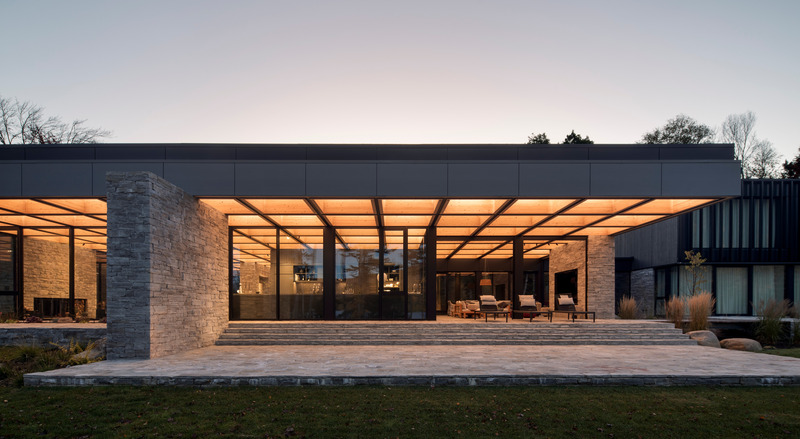 Press kit | 1317-28 - Press release | Opposites Attract: ACDF au fil des contrastes — A Vivid Dive into the DNA of a Quebec Studio with International Reach - ACDF Architecture - Edition - Maison de la Baie de l'Ours, Saint-Donat - Photo credit: Adrien Williams