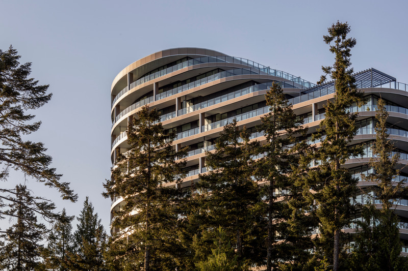 Press kit | 1317-28 - Press release | Opposites Attract: ACDF au fil des contrastes — A Vivid Dive into the DNA of a Quebec Studio with International Reach - ACDF Architecture - Edition - One Bear Mountain, Langford BC - Photo credit: Adrien Williams