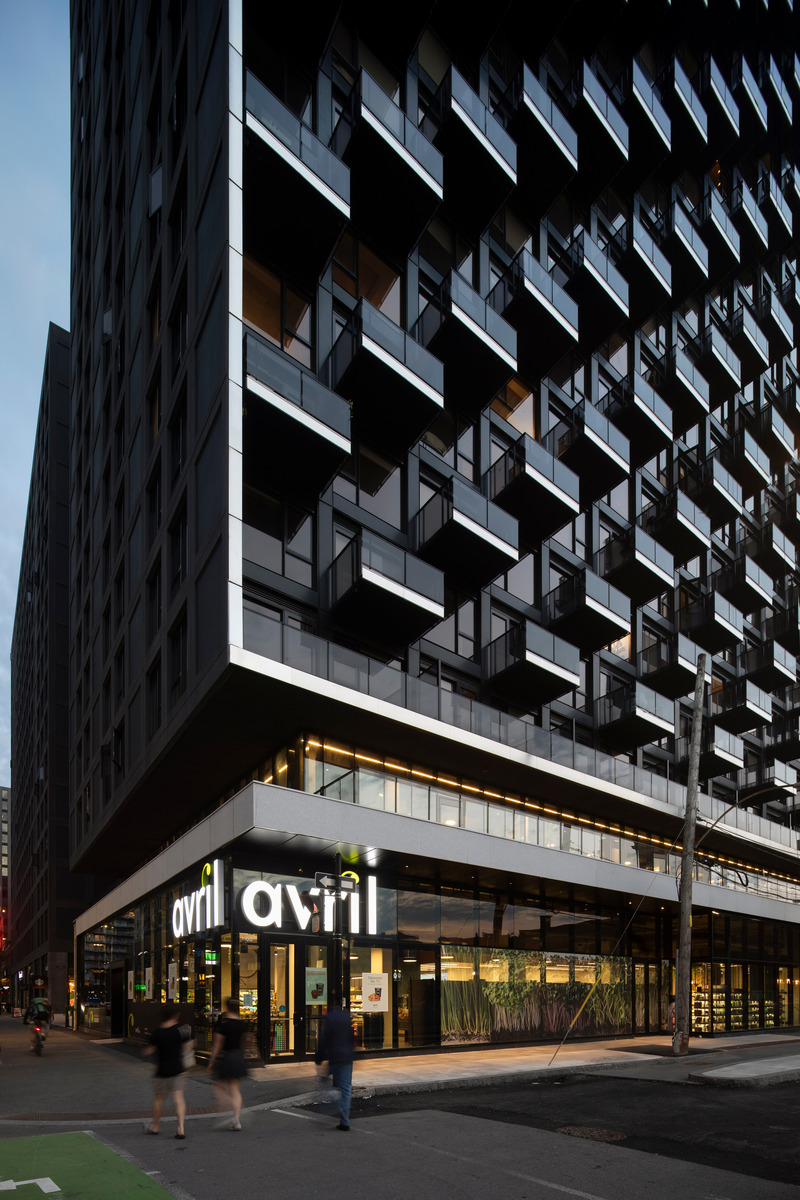 Dossier de presse | 1317-24 - Communiqué de presse | Griffin Square : une signature urbaine pour le Griffintown de demain - ACDF Architecture - Architecture résidentielle - Crédit photo : Adrien Williams