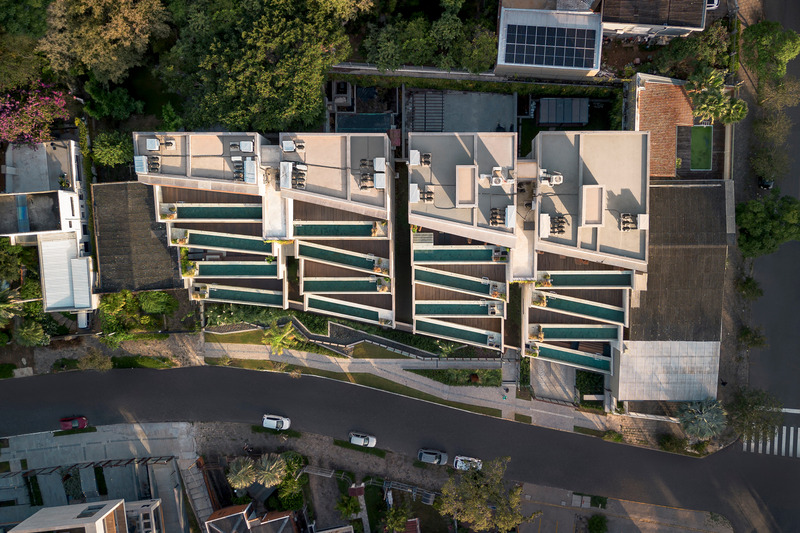 Press kit | 1412-01 - Press release | Cap. 1 Três Figueiras - OSPA Arquitetura e Urbanismo - Residential Architecture - Photo credit: Gabriel Konrath