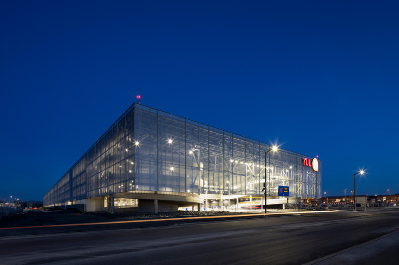 Press kit | 2275-05 - Press release | From Function to Sustainable Art: The YUL Montréal-Trudeau International Airport P4 Parking Facility Welcomes a World in Motion - Jodoin Lamarre Pratte architectes and Lemay in consortium - Commercial Architecture - <p class="">P4 Parking Facility at YUL Montréal-Trudeau International Airport <span lang="EN-CA"></span></p> - Photo credit: <p class="">Adrien Williams — Jodoin Lamarre Pratte architectes and Lemay in consortium</p>