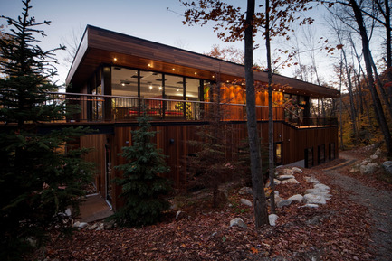 Dossier de presse | 759-02 - Communiqué de presse | La Source – pavillon de massothérapie - Blouin Tardif Architecture-Environnement - Architecture commerciale - Crédit photo : Steve Montpetit