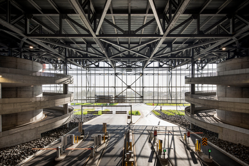 Press kit | 2275-05 - Press release | From Function to Sustainable Art: The YUL Montréal-Trudeau International Airport P4 Parking Facility Welcomes a World in Motion - Jodoin Lamarre Pratte architectes and Lemay in consortium - Commercial Architecture - <p class="">P4 Parking Facility at YUL Montréal-Trudeau International Airport <span lang="EN-CA"></span></p> - Photo credit: <p class="">Adrien Williams — Jodoin Lamarre Pratte architectes and Lemay in consortium</p>