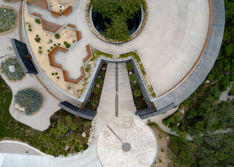 Press kit | 7724-01 - Press release | La Pedrera Clubhouse - Taller Ezequiel Aguilar Martínez - Commercial Architecture - Photo credit: Amy Bello