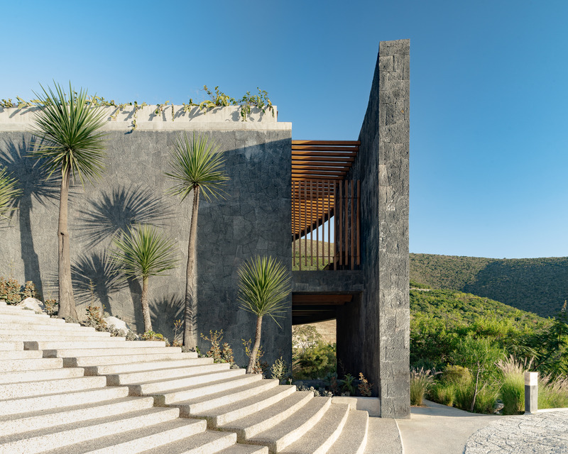Press kit | 7724-01 - Press release | La Pedrera Clubhouse - Taller Ezequiel Aguilar Martínez - Commercial Architecture - Photo credit: Amy Bello