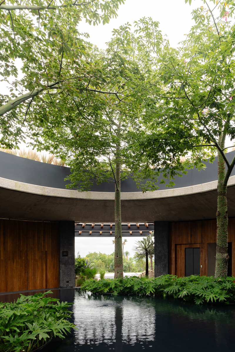 Press kit | 7724-01 - Press release | La Pedrera Clubhouse - Taller Ezequiel Aguilar Martínez - Commercial Architecture - Photo credit: Amy Bello