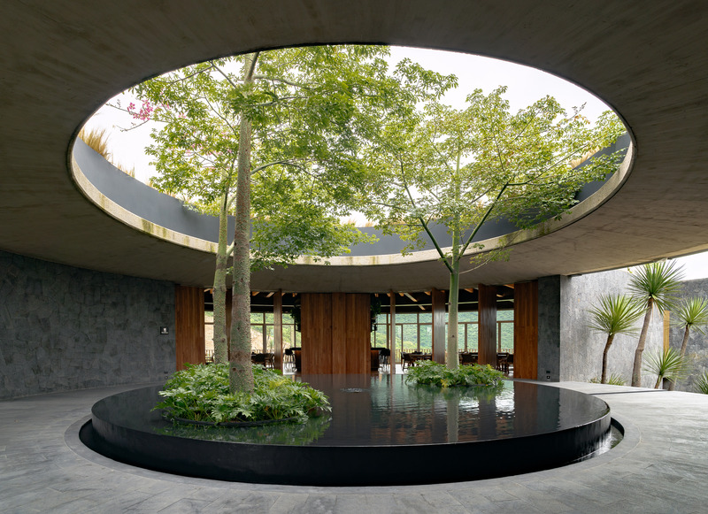 Press kit | 7724-01 - Press release | La Pedrera Clubhouse - Taller Ezequiel Aguilar Martínez - Commercial Architecture - Photo credit: Amy Bello