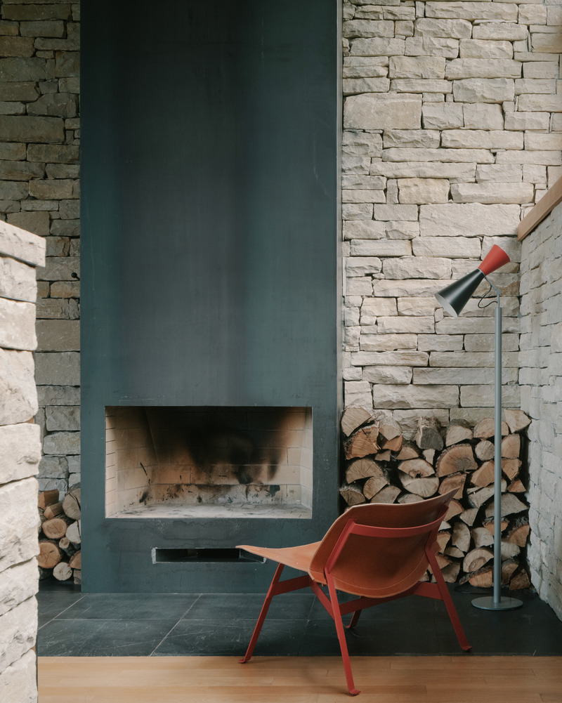 Dossier de presse | 7716-01 - Communiqué de presse | Maison privée à Tvaladi : une alliance entre matériaux traditionnels et design contemporain - NS STUDIO - Architecture résidentielle - Crédit photo : Grigory Sokolinsky 