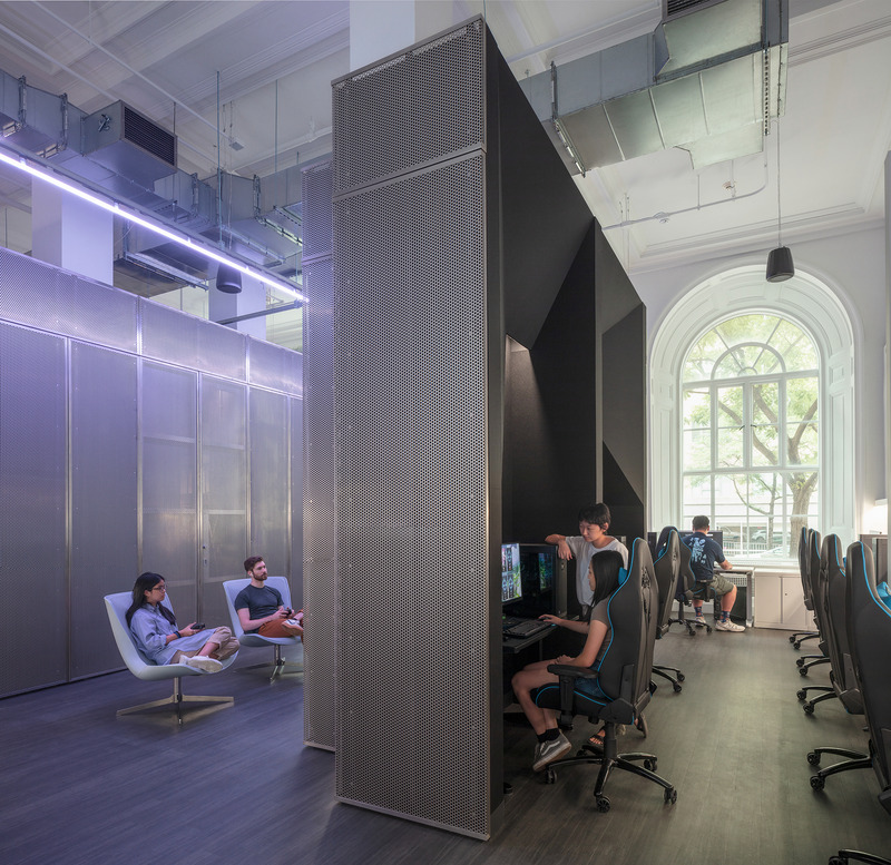 Dossier de presse | 2257-03 - Communiqué de presse | 'Best Small Firm' Architizer A+Awards - Desai Chia Architecture PC - Architecture résidentielle - Columbia eSports Room - Crédit photo : Paul Warchol
