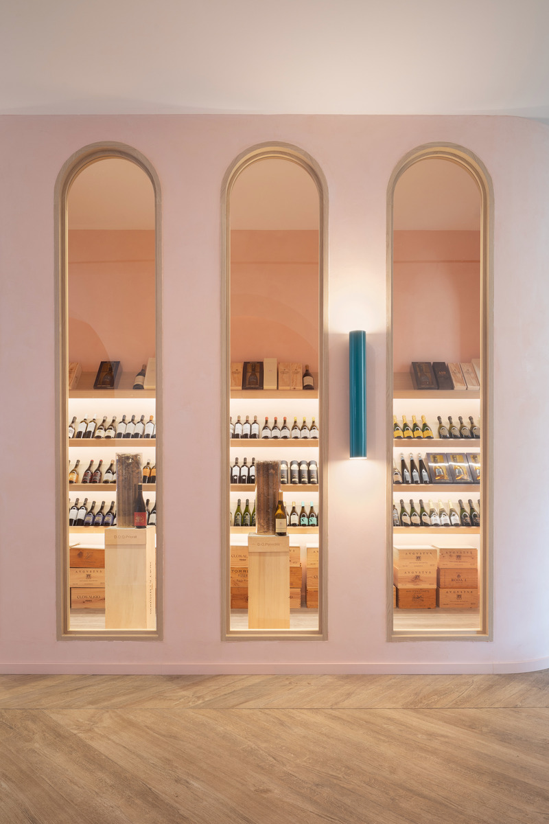 Dossier de presse | 7758-01 - Communiqué de presse | Le Méridien Ra - Transit Studio - Design d’intérieur commercial - La Terrassa del Mar Wine Room - Crédit photo : Agnese Sanvito