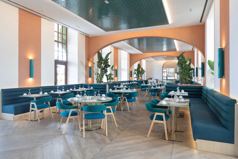 Dossier de presse | 7758-01 - Communiqué de presse | Le Méridien Ra - Transit Studio - Design d’intérieur commercial - La Terrassa del Mar Restaurant - Crédit photo : Agnese Sanvito