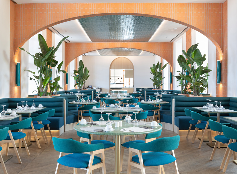 Dossier de presse | 7758-01 - Communiqué de presse | Le Méridien Ra - Transit Studio - Design d’intérieur commercial - La Terrassa del Mar Restaurant - Crédit photo : Agnese Sanvito