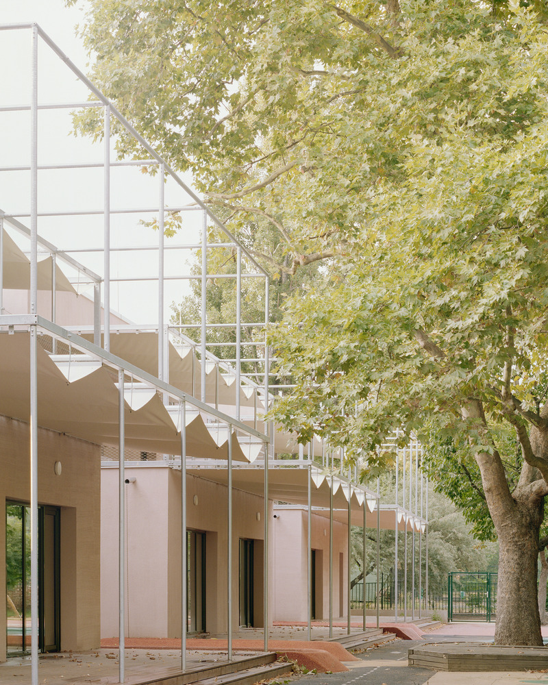 Dossier de presse | 7746-01 - Communiqué de presse | Gyöngyszem Kindergarten - Archikon Architects - Architecture institutionnelle - Gyöngyszem Kindergarten, Archikon Architects - Crédit photo : Balázs Danyi