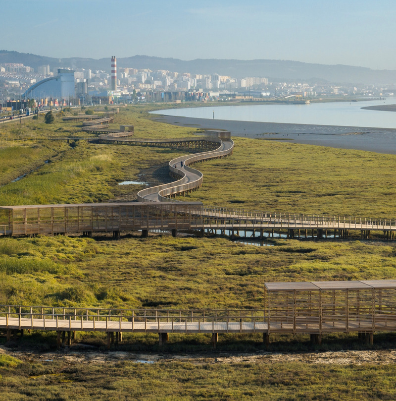 Dossier de presse | 7722-01 - Communiqué de presse | Bord de Rivière de Loures - Topiaris - Architecture de paysage - Architecture de paysage - Crédit photo : Artur Carvalho &amp; João Guimarães