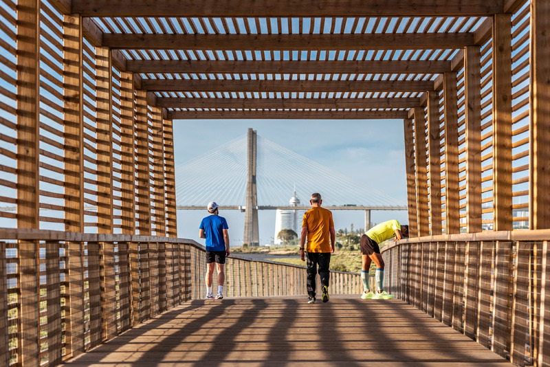 Dossier de presse | 7722-01 - Communiqué de presse | Bord de Rivière de Loures - Topiaris - Architecture de paysage - Architecture de paysage - Crédit photo : Artur Carvalho &amp; João Guimarães
