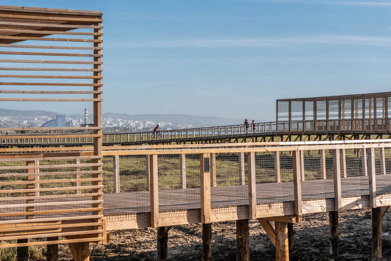 Dossier de presse | 7722-01 - Communiqué de presse | Bord de Rivière de Loures - Topiaris - Architecture de paysage - Architecture de paysage - Crédit photo : Artur Carvalho &amp; João Guimarães