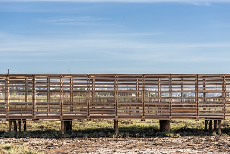 Dossier de presse | 7722-01 - Communiqué de presse | Bord de Rivière de Loures - Topiaris - Architecture de paysage - Architecture de paysage - Crédit photo : Artur Carvalho &amp; João Guimarães