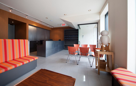 Dossier de presse | 825-01 - Communiqué de presse | Ouverture de la nouvelle Multiclinique Parc santé - Multiclinique Parc santé - Design d’intérieur institutionnel - Crédit photo : Steve Montpetit