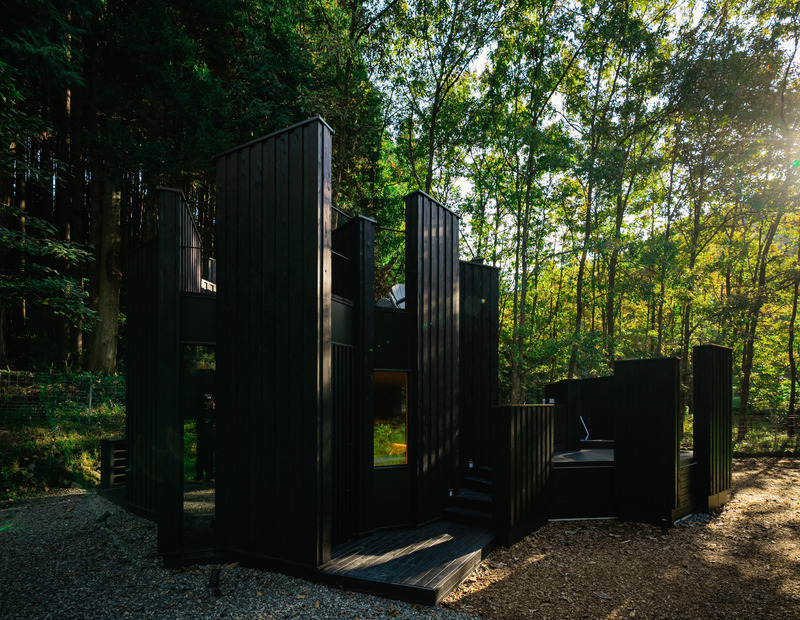 Dossier de presse | 7725-01 - Communiqué de presse | OND SAUNA a remporté le prix Architizer A+Awards 2025 - AMANE ARCHI - Architecture commerciale - <p>OND SAUNA s'inspire de l'environnement naturel qui l'entoure et vous permet de vous détendre et d'apaiser votre corps et votre esprit.</p> - Crédit photo : Kazuyoshi Miyamoto (fusion graphic)