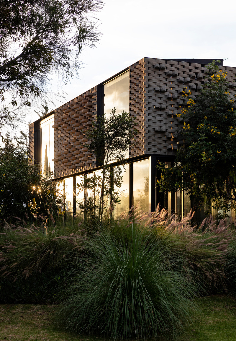 Dossier de presse | 5659-02 - Communiqué de presse | A House in the Andes - Correa+Fatehi | ODD - Architecture résidentielle - Andean garden - Crédit photo :  Photo credit: Bicubik 