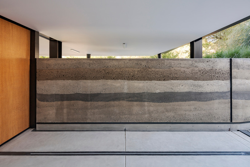 Dossier de presse | 5659-02 - Communiqué de presse | A House in the Andes - Correa+Fatehi | ODD - Architecture résidentielle - Rammed earth wall - Crédit photo :  Photo credit: Bicubik 