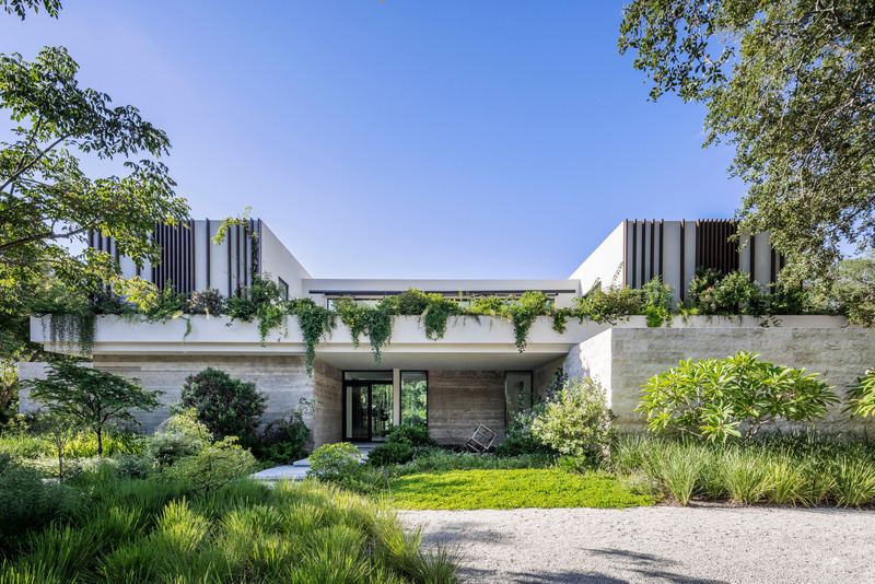 Dossier de presse | 2757-55 - Communiqué de presse | STRANG honorée comme firme de l’année 2025 par l’AIA Floride - STRANG - Architecture résidentielle - Angel Oaks  - Crédit photo : Kris Tamburello