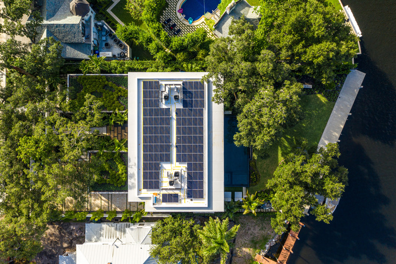 Dossier de presse | 2757-55 - Communiqué de presse | STRANG honorée comme firme de l’année 2025 par l’AIA Floride - STRANG - Architecture résidentielle -  Tarpon Bend - Crédit photo :  Calder Wilson