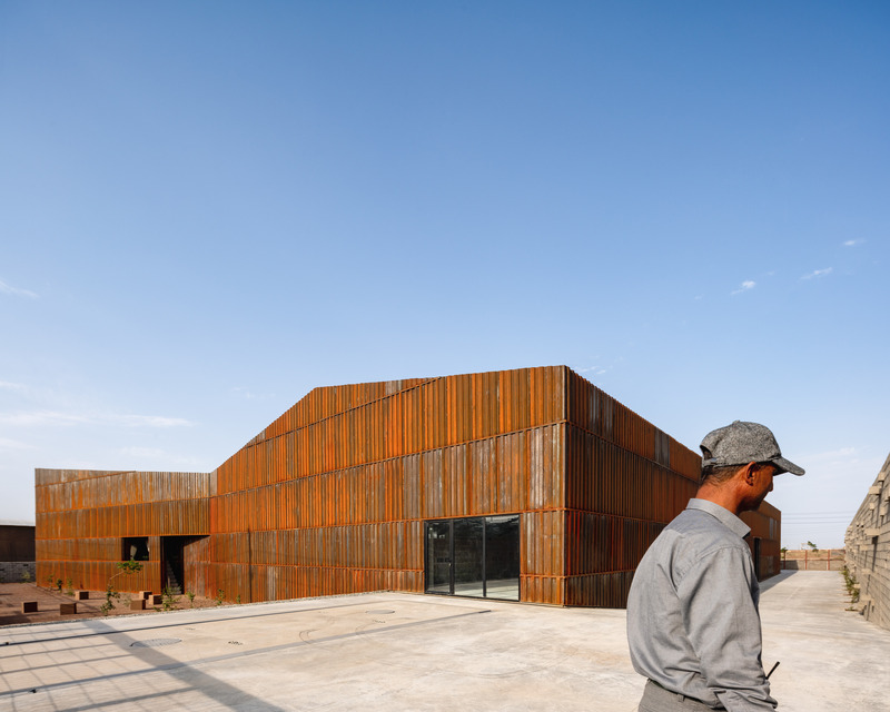 Dossier de presse | 7023-02 - Communiqué de presse | Deed Studio remporte le prix Architizer A+Award pour la troisième année consécutive - Deed Studio - Art - The Worker and the Factory / Architecte : Davood Boroojeni Office - Crédit photo : Deed Studio