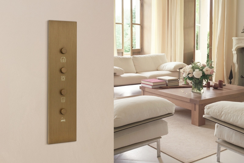 Press kit | 2651-05 - Press release | New Finishes are Introduced for the Focus SB Ambassador Wall Light - Focus SB® - Lighting Design -  Renaissance Architrave Keypad Switches, Sienna finish, iconography laser marked. Focus SB® RENAISSANCE range. - Photo credit: Renaissance product photography, Sally Williams. 