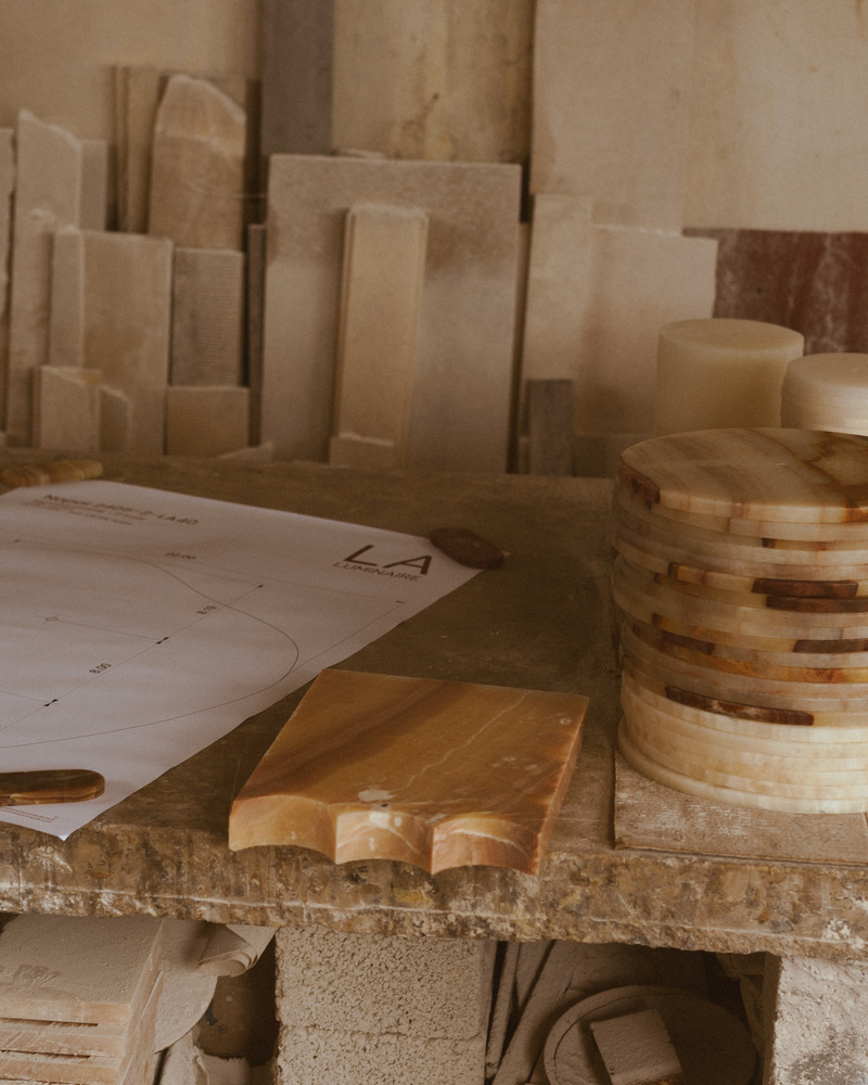 Press kit | 1942-05 - Press release | STONE – When Light Pays Tribute to Stone - Luminaire Authentik - Lighting Design - Behind the scenes in Mexico - Photo credit: Luminaire Authentik