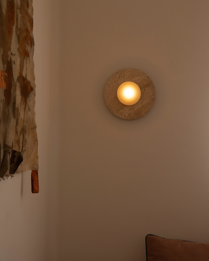 Press kit | 1942-05 - Press release | STONE – When Light Pays Tribute to Stone - Luminaire Authentik - Lighting Design - Travertin Krema 1205-LA40-BGM - Photo credit: Luminaire Authentik