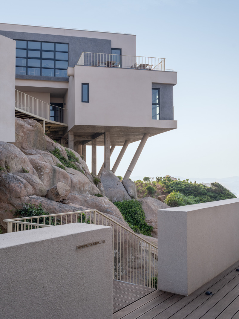 Dossier de presse | 7168-01 - Communiqué de presse | Between Rocks and Rollers: The Island Coastal Hotel - WJ STUDIO - Architecture commerciale - Crédit photo : Tian Fangfang