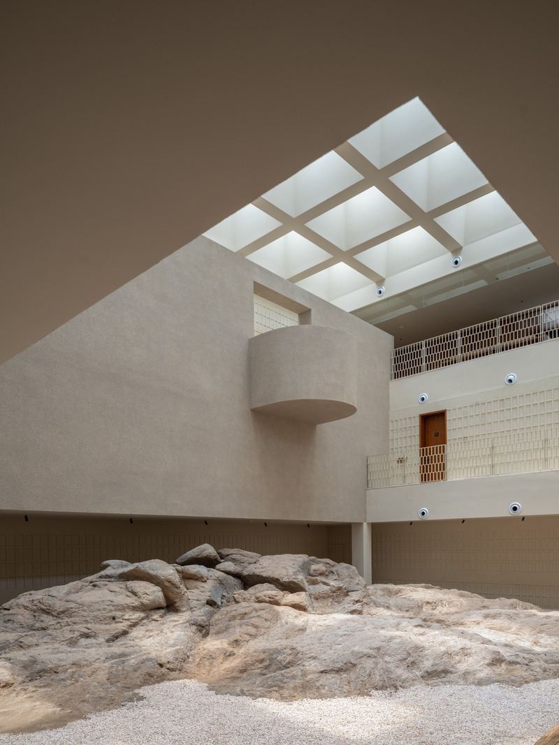 Dossier de presse | 7168-01 - Communiqué de presse | Between Rocks and Rollers: The Island Coastal Hotel - WJ STUDIO - Architecture commerciale - Interior Design SZ-Architects - Crédit photo : Tian Fangfang