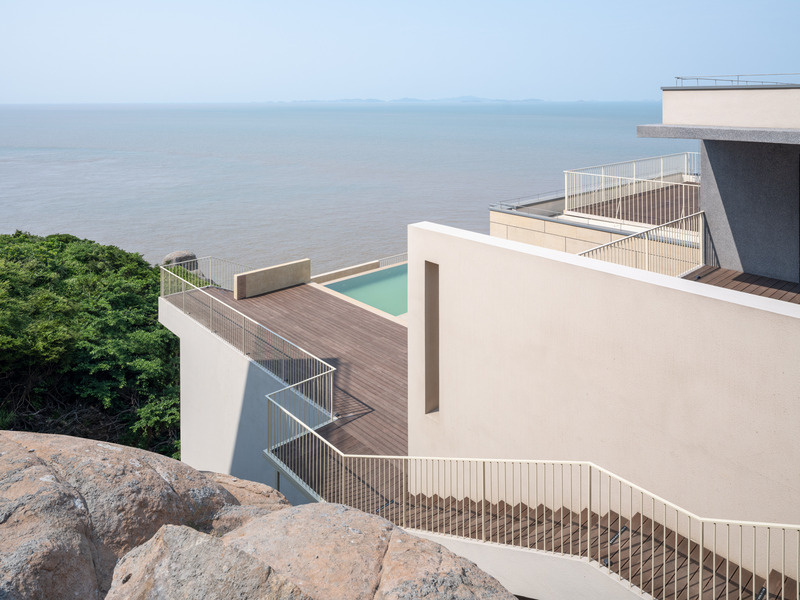 Dossier de presse | 7168-01 - Communiqué de presse | Between Rocks and Rollers: The Island Coastal Hotel - WJ STUDIO - Architecture commerciale - Crédit photo : Tian Fangfang