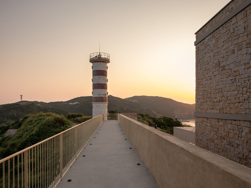 Dossier de presse | 7168-01 - Communiqué de presse | Between Rocks and Rollers: The Island Coastal Hotel - WJ STUDIO - Architecture commerciale - Crédit photo : Tian Fangfang