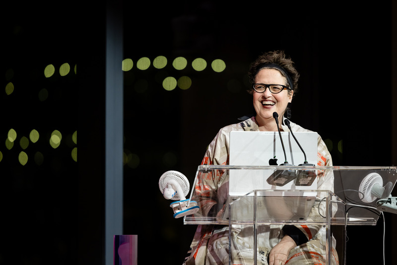 Press kit | 7761-01 - Press release | Submit to the 2025 Best of Year Awards - Interior Design Magazine - Competition - Editor in Chief Cindy Allen presenting the 2024 Best of Year Awards winners. - Photo credit: Keith Claytor
