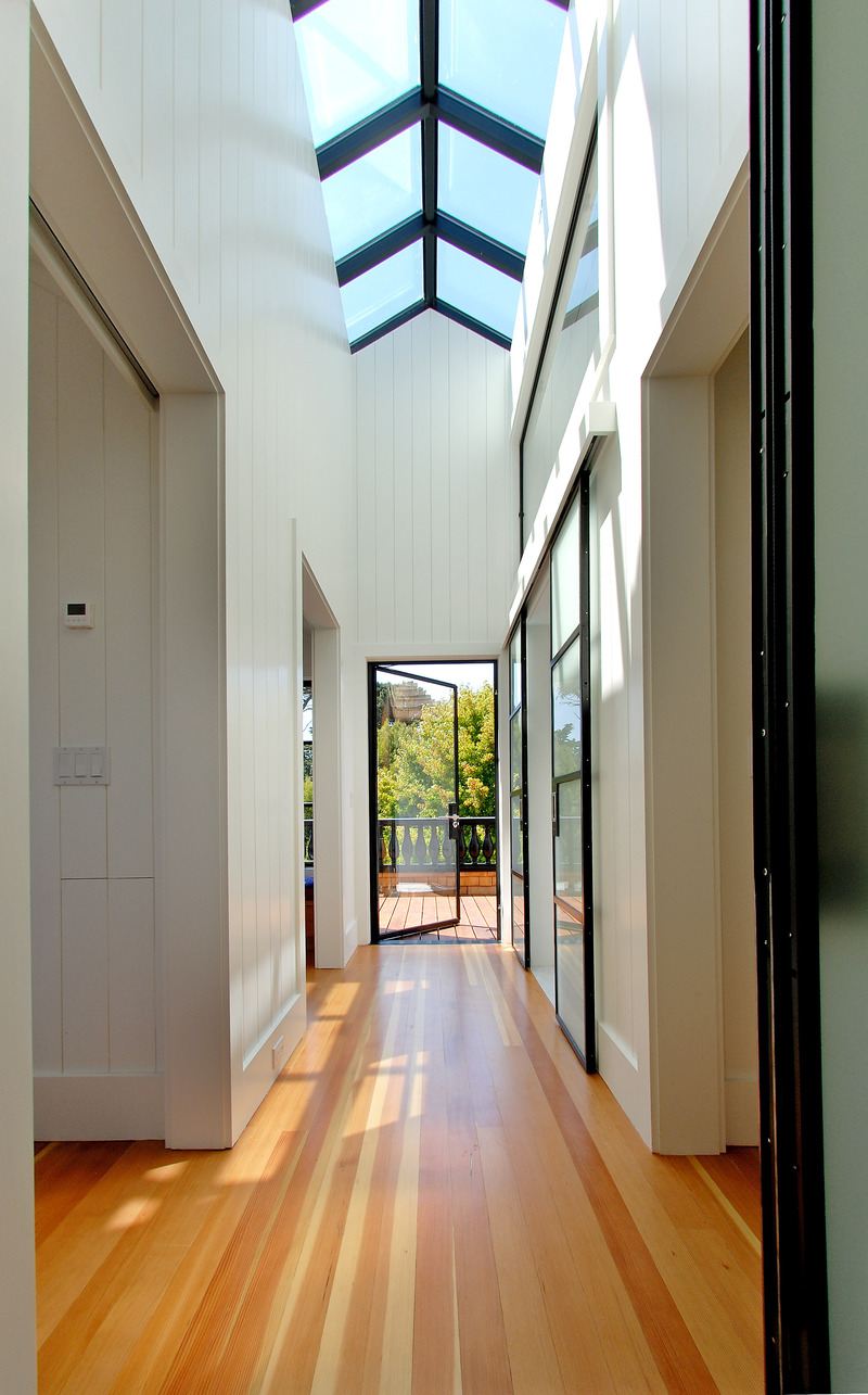 Press kit | 2757-56 - Press release | Malcolm Davis Architecture Evolves into MDa Studios - MDa Studios - Residential Architecture -   Bole: <p class=""><br></p><p class="">Light harvesting whole house renovation at the edge of the Presidio in San Francisco.</p> - Photo credit:  Treve Johnson 