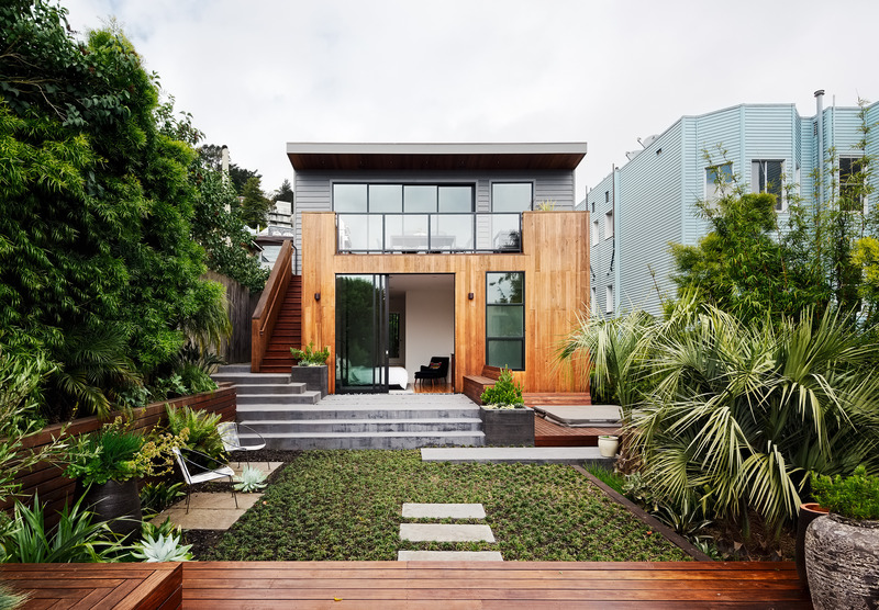 Press kit | 2757-56 - Press release | Malcolm Davis Architecture Evolves into MDa Studios - MDa Studios - Residential Architecture - <p> Noe Valley Residence: </p><p style=""><br style=""></p><p class="">Whole house renovation and addition on a narrow lot in Noe Valley, with an</p><p class="">emphasis on harvesting daylight with strategic skylights.</p><p> </p> - Photo credit: Joe Fletcher