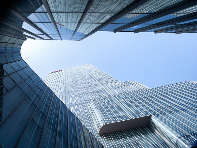 Press kit | 5714-05 - Press release | Aimer Suzhou Headquarters - Crossboundaries - Commercial Architecture - View from inner courtyard upwards - Photo credit: Shan-jian images