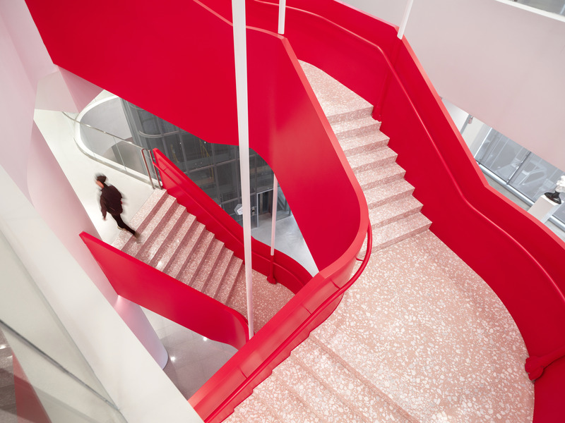 Press kit | 5714-05 - Press release | Aimer Suzhou Headquarters - Crossboundaries - Commercial Architecture -  Northwest entrance staircase  - Photo credit: Shan-jian images