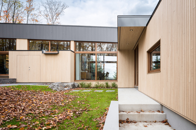Press kit | 1572-06 - Press release | The Hauts-Bois House - Thellend Fortin Architectes - Residential Architecture - Photo credit: Charles Lanteigne